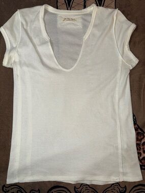 We The Free Ivory Deep V Short Sleeve Tee